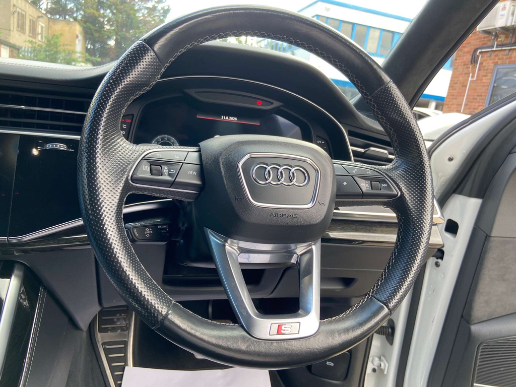 Audi Q7 S Line White #69