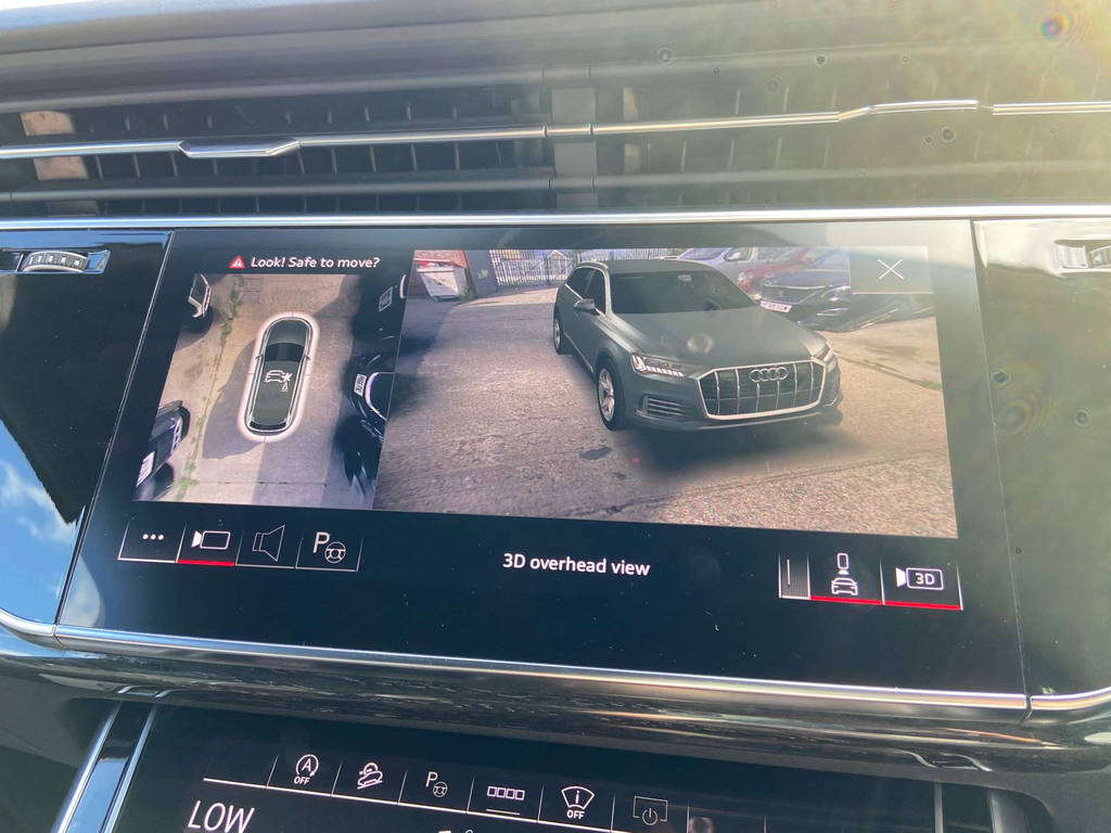Audi Q7 S Line White #62