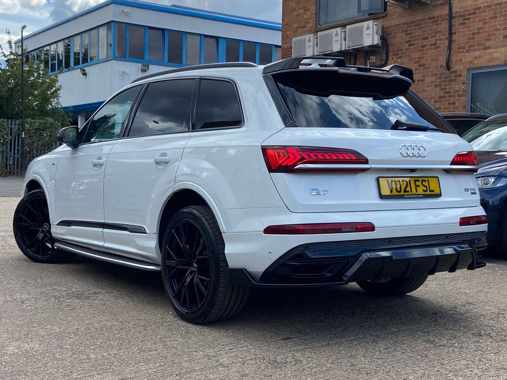 Audi Q7 S Line White #22