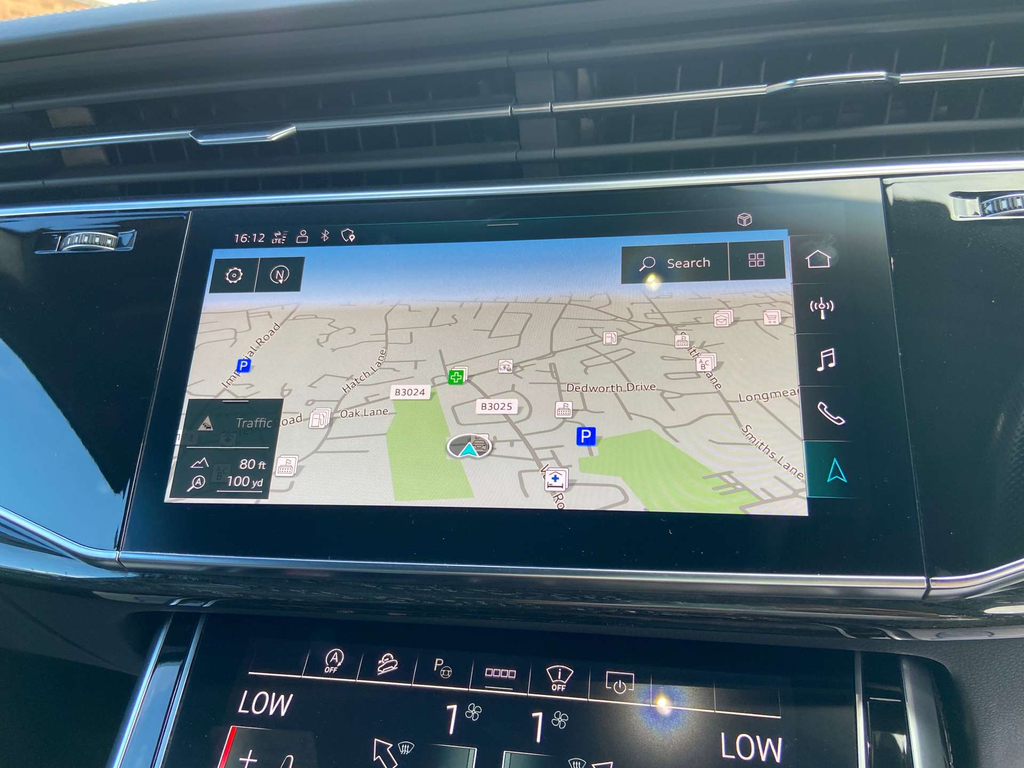 Audi Q7 S Line White #57