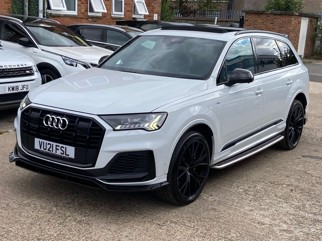 Audi Q7 S Line White #24