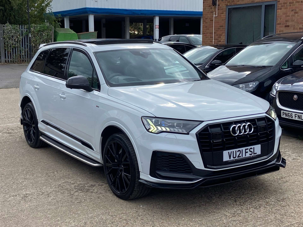 Audi Q7 S Line White #23