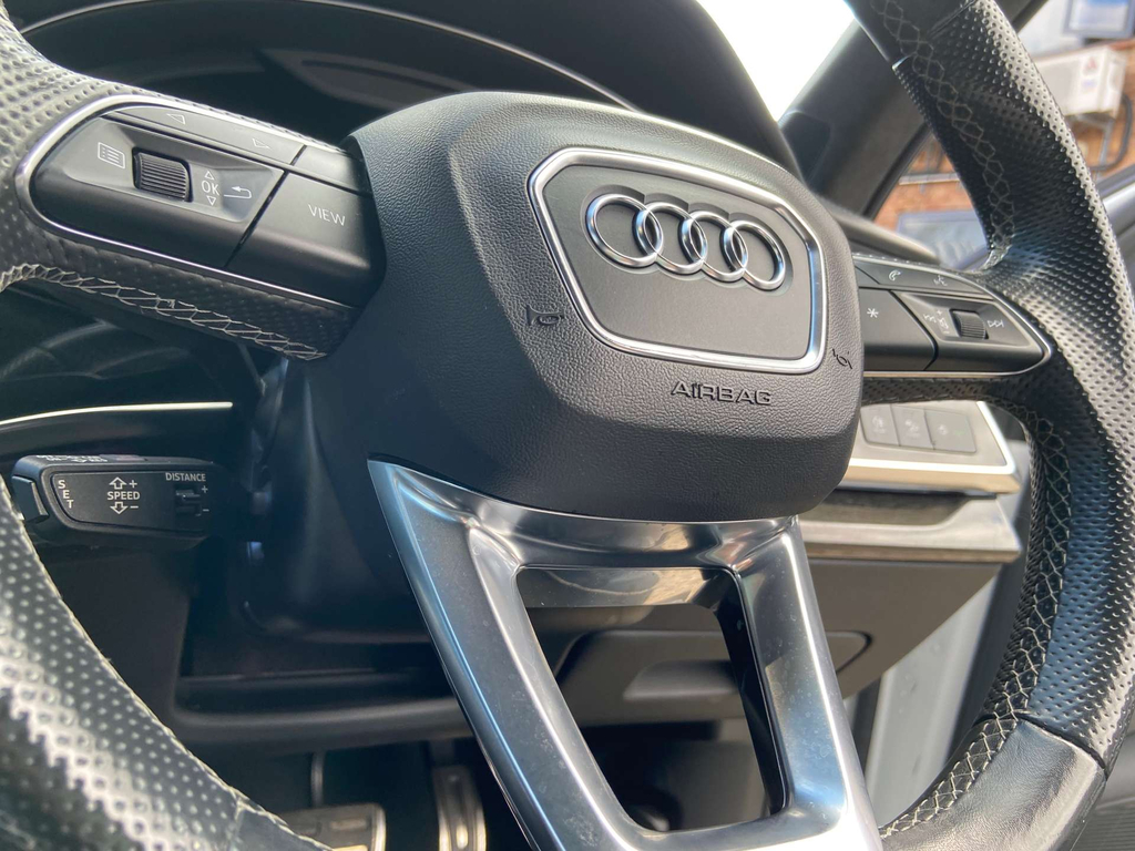 Audi Q7 S Line White #73