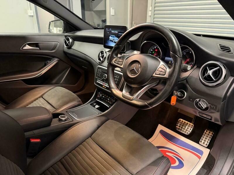 Mercedes-Benz C Class 2.1 Gla220d Amg Line LP67VYD Black #3