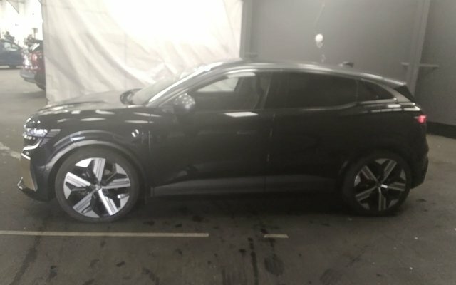 Renault Megane E-Tech 60Kwh Launch Edition Hatchback Black #3