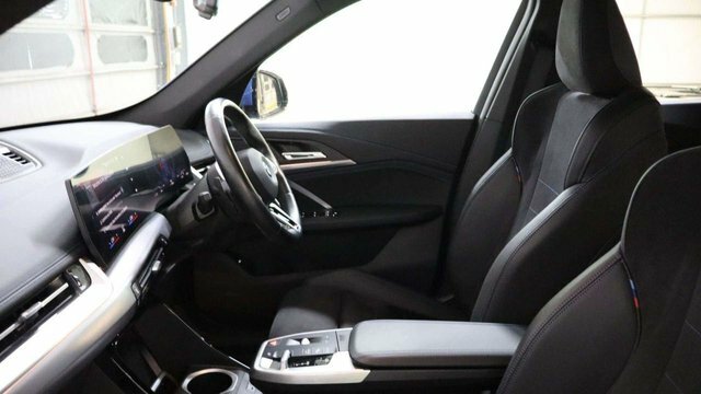 BMW iX1 Edrive20 M Sport Blue #9