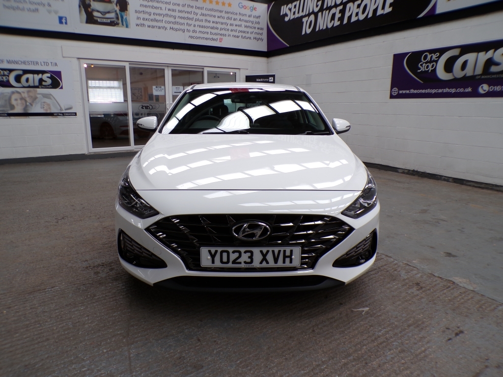 Hyundai I30 1.0 T-gdi Se Connect Mhev White #2