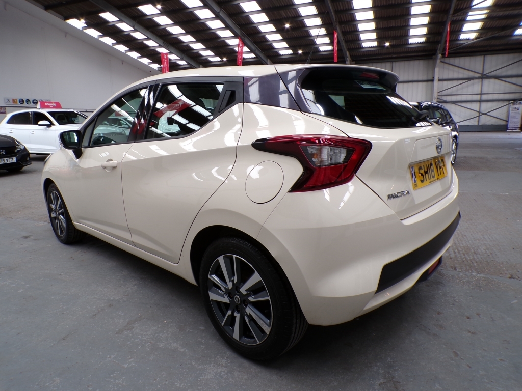 Nissan Micra 1.0 Acenta White #5
