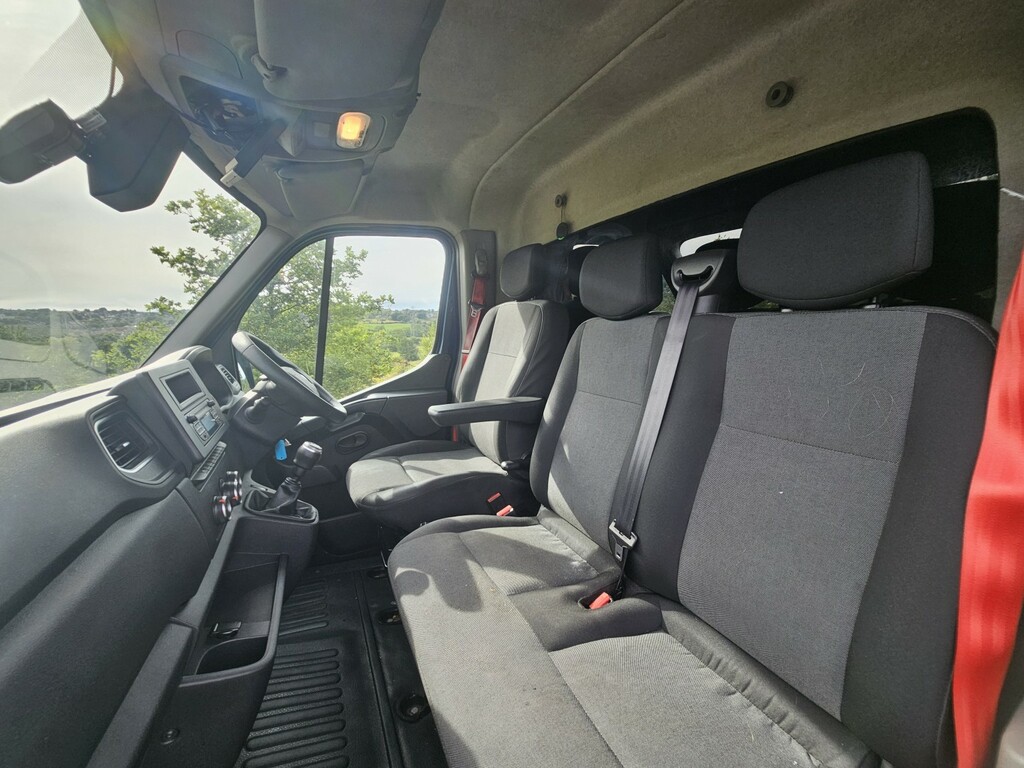 Renault Master Renault Master Mm35dci 135 Business Medium Roof V Grey #17