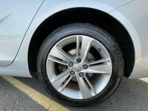 Vauxhall Insignia 1.6 Turbo D Silver #3