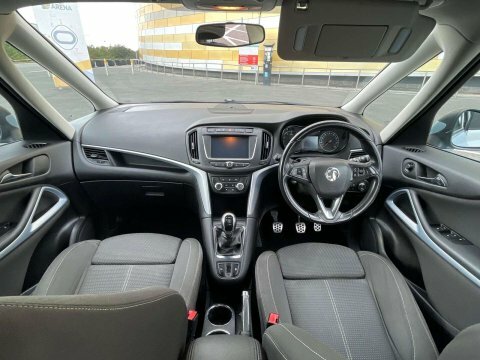 Vauxhall Zafira 1.4I Turbo Sri Silver #2