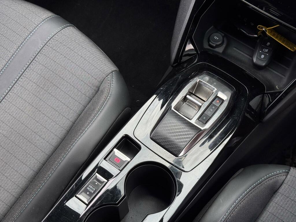 Peugeot e-2008 Suv Black #21