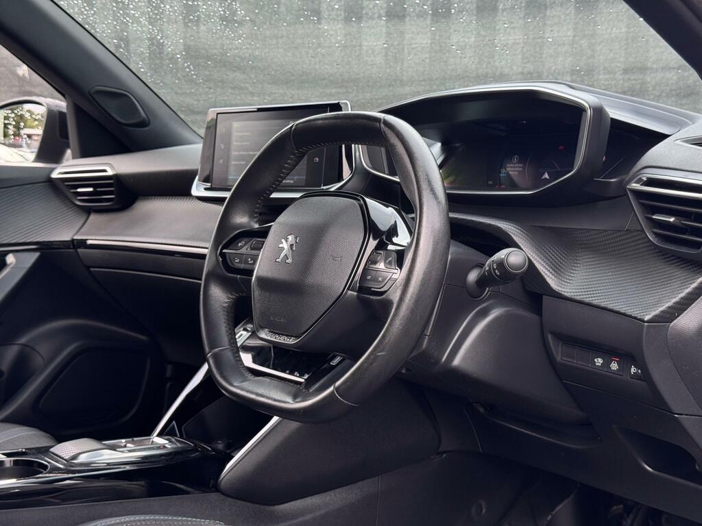 Peugeot e-2008 Allure Premium Grey #3