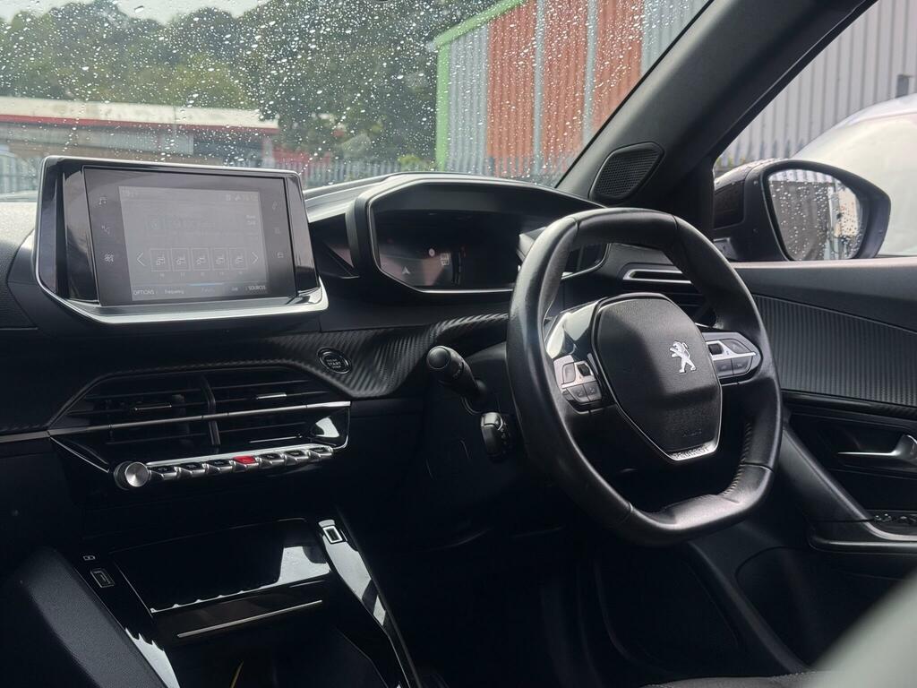 Peugeot e-2008 Allure Premium Grey #5