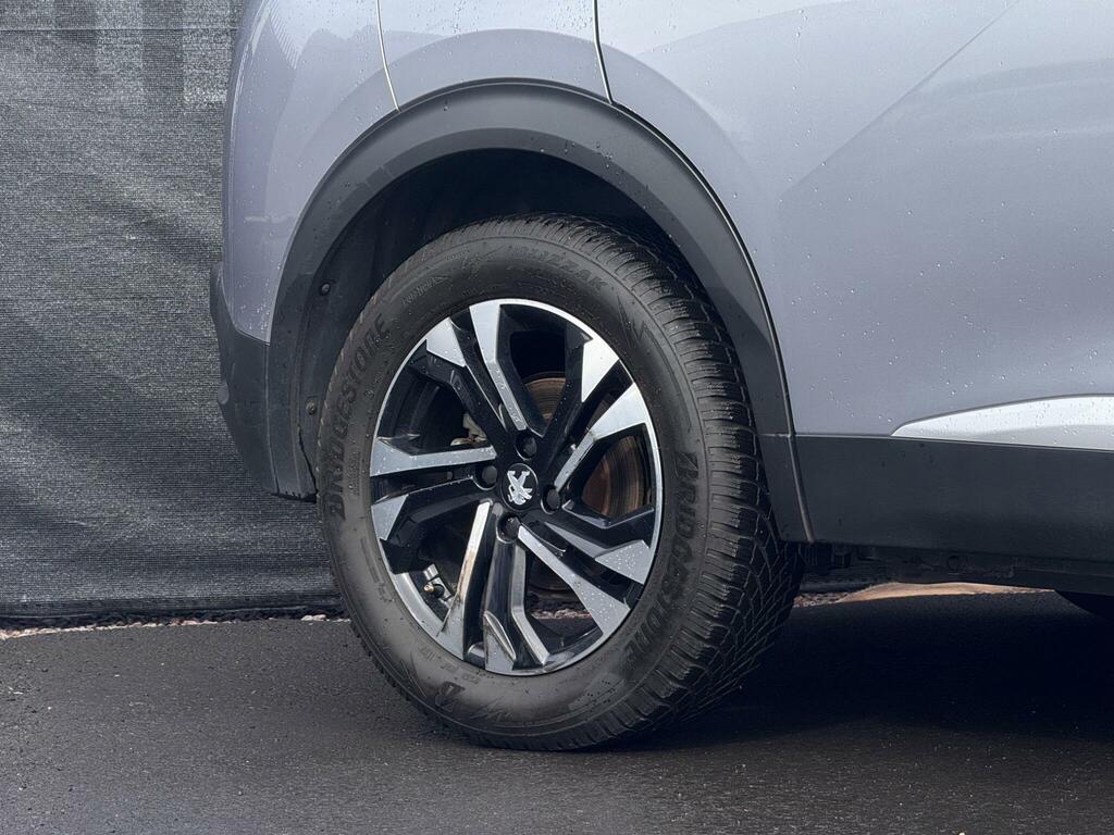 Peugeot e-2008 Suv Black #13