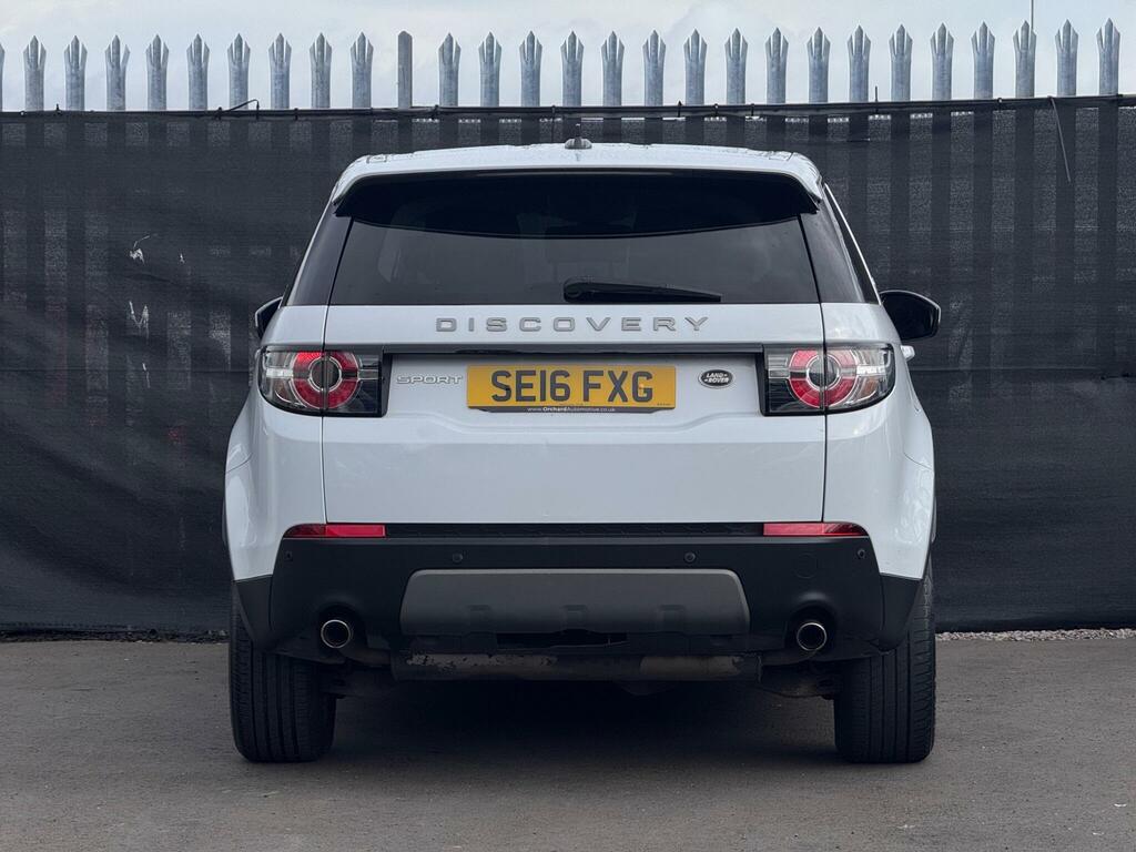 Land Rover Discovery Sport Se Tech White #4