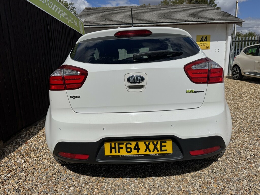 Kia RIO Hatchback 1.4 3 2014 White #5
