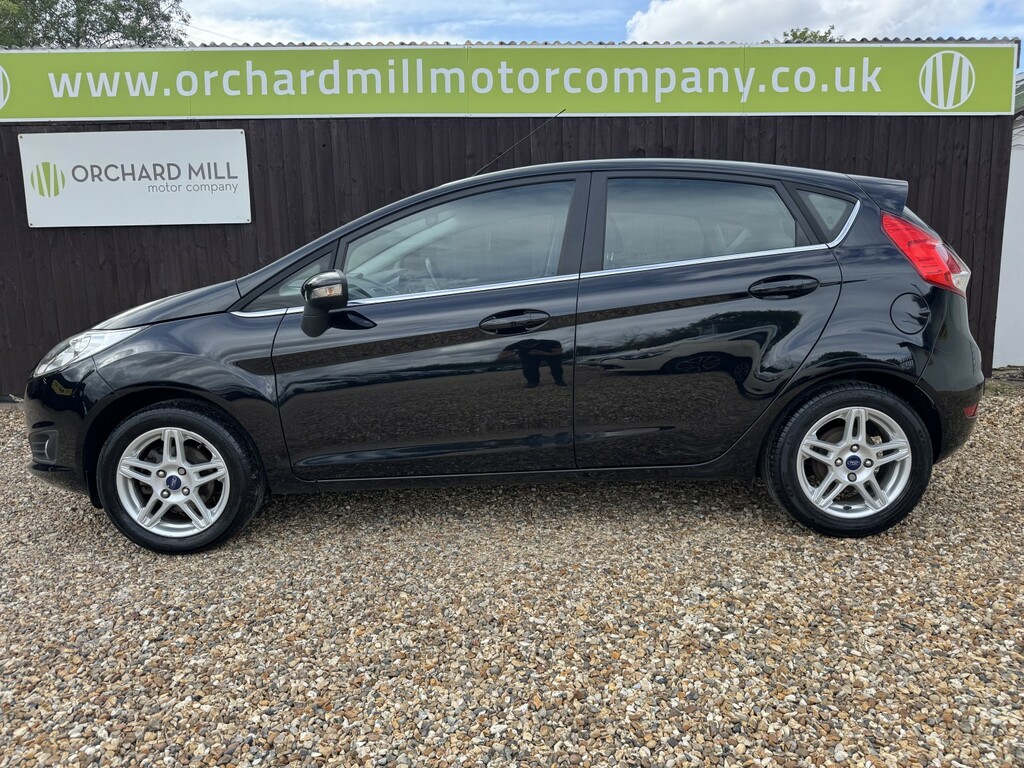 Ford Fiesta Hatchback 1.3 Zetec 2013 HY63BWD Black #3