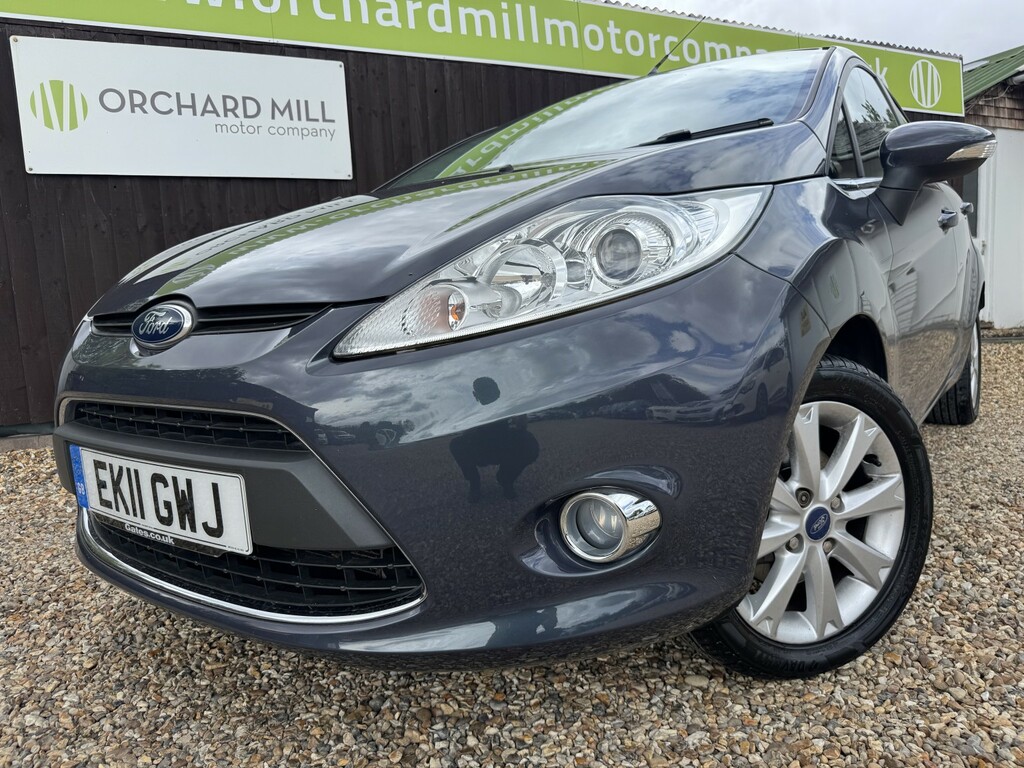 Ford Fiesta Hatchback 1.4 Zetec 2011 Grey