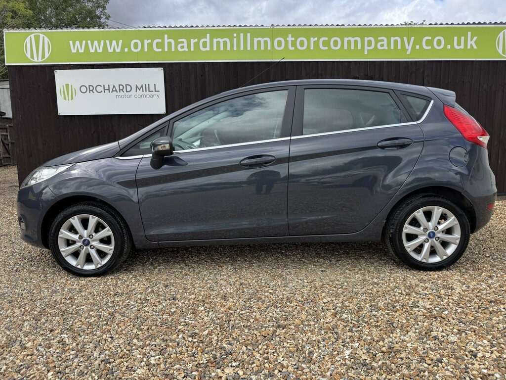 Ford Fiesta Hatchback 1.4 Zetec 2011 Grey #3