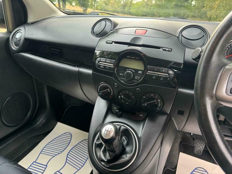 Mazda 2 1.3 Sport Venture Edition 83 Bhp Red #28