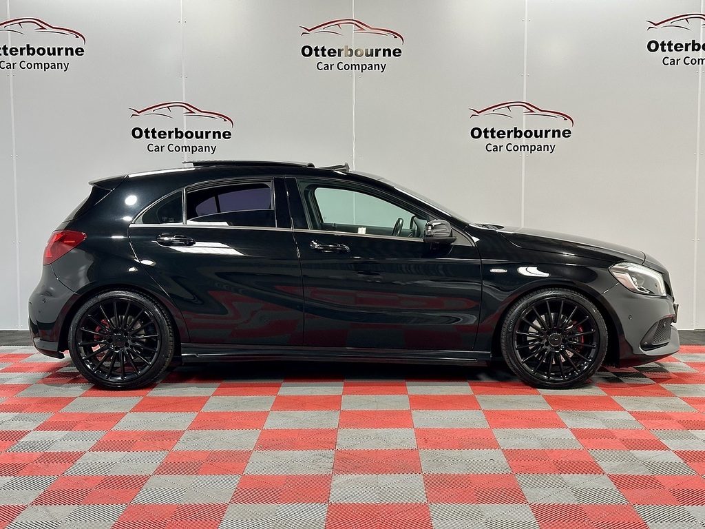 Mercedes-Benz A Class A250 Amg Black #5