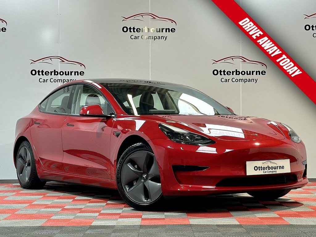 Tesla Model 3 Standard Range Plus Red