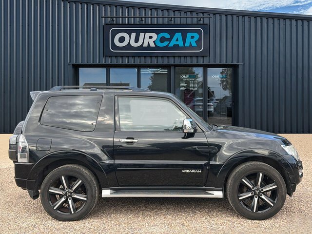 Mitsubishi Shogun 2016 3.2 Di-dc Barbarian Suv 4Wd E Black #2