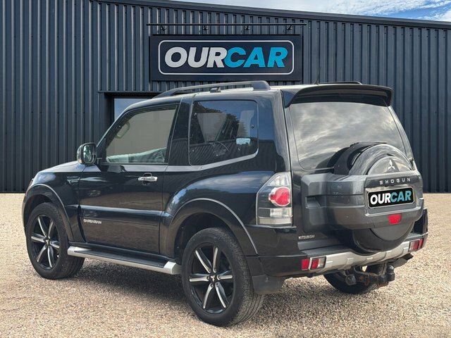 Mitsubishi Shogun 2016 3.2 Di-dc Barbarian Suv 4Wd E Black #5