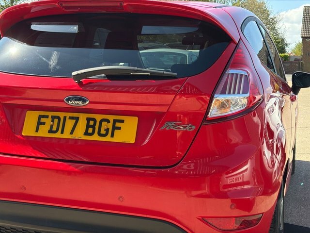 Ford Fiesta 1.0 Titanium 99 Bhp White #11