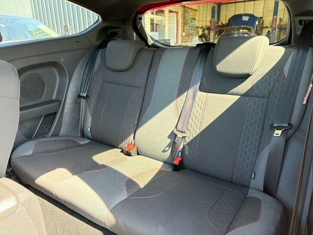 Ford Fiesta 1.0 Titanium 99 Bhp White #21