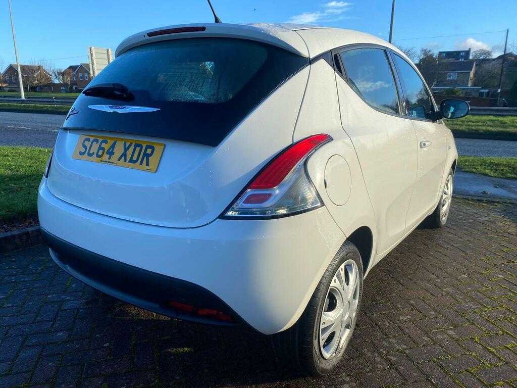 Chrysler Ypsilon 1.2 Se Euro 5 Ss Black #8