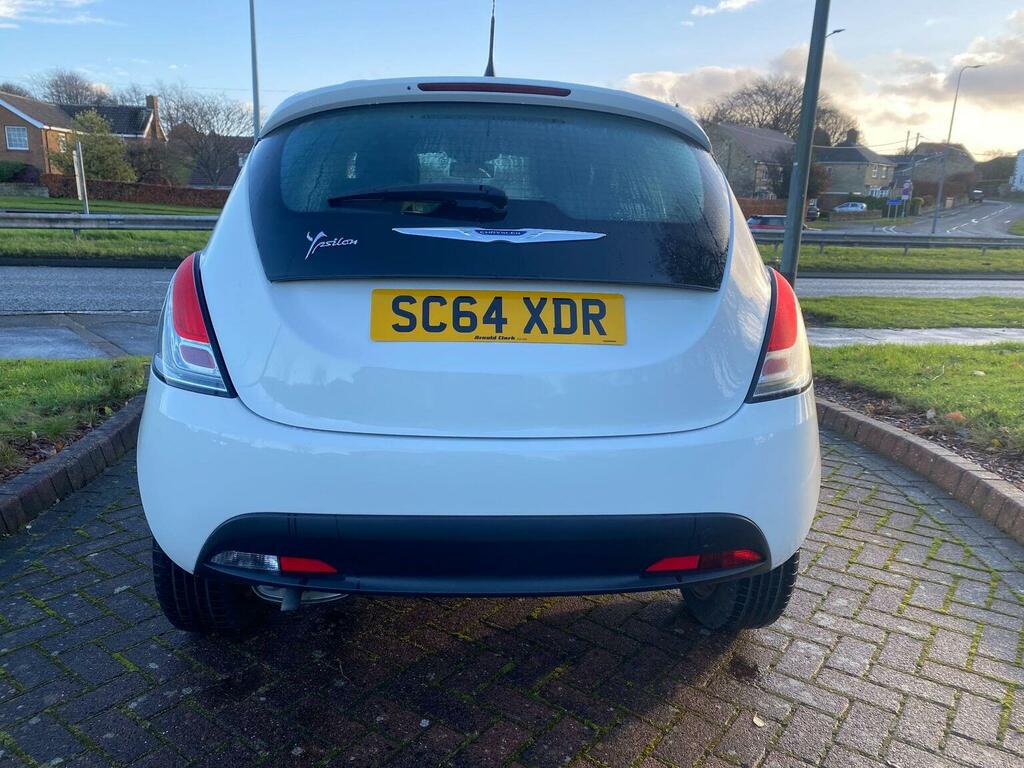 Chrysler Ypsilon 1.2 Se Euro 5 Ss Black #3