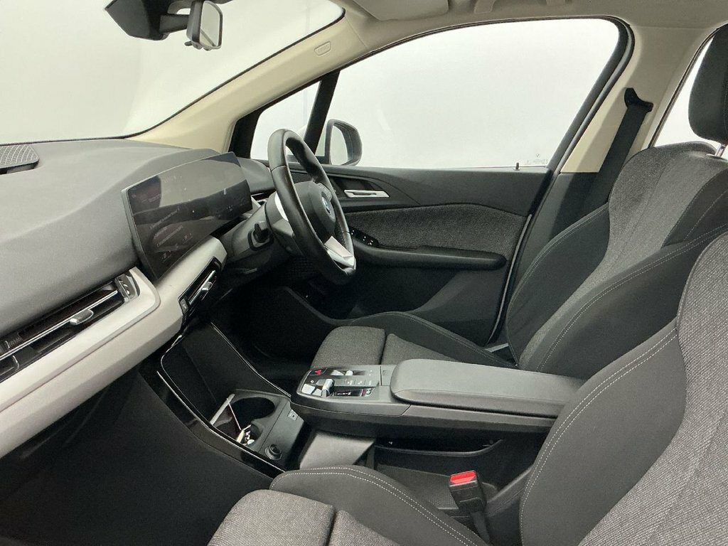 BMW 2 Series Active Tourer 1.5L Sport White #3