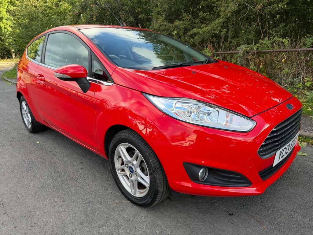 Ford Fiesta 1.25 Zetec Euro 5 Red