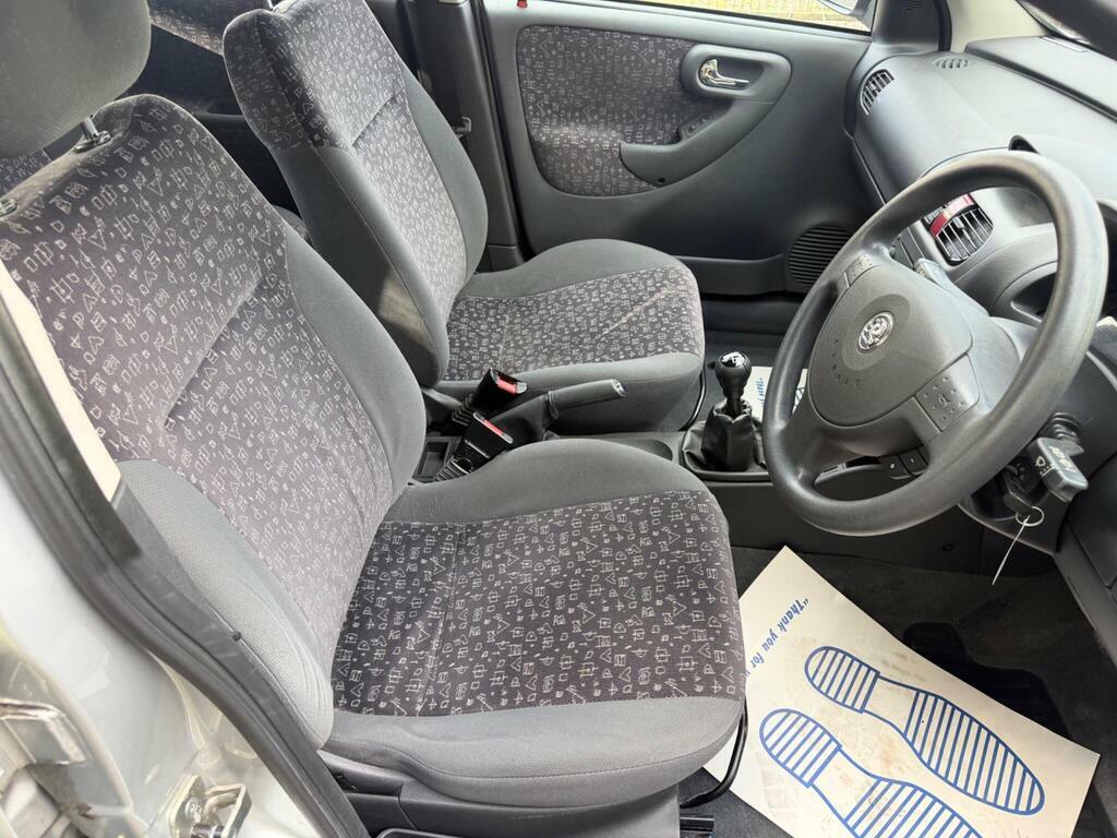 Vauxhall Corsa Hatchback 1.4I Silver #20