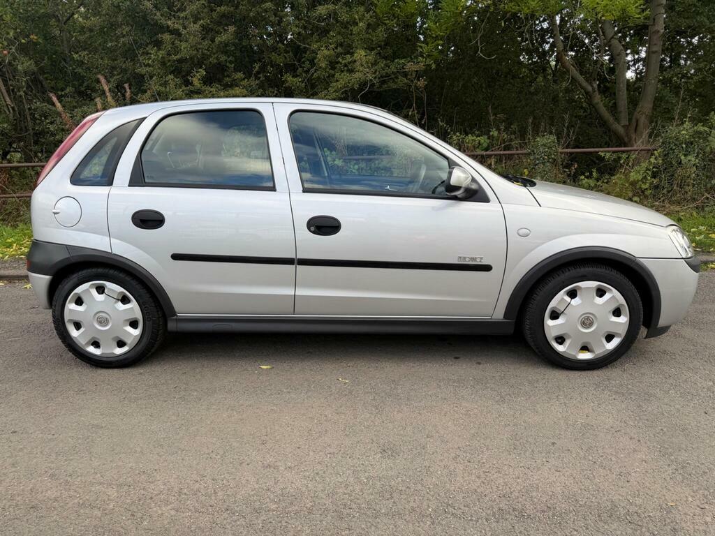 Vauxhall Corsa Hatchback 1.4I Silver #2