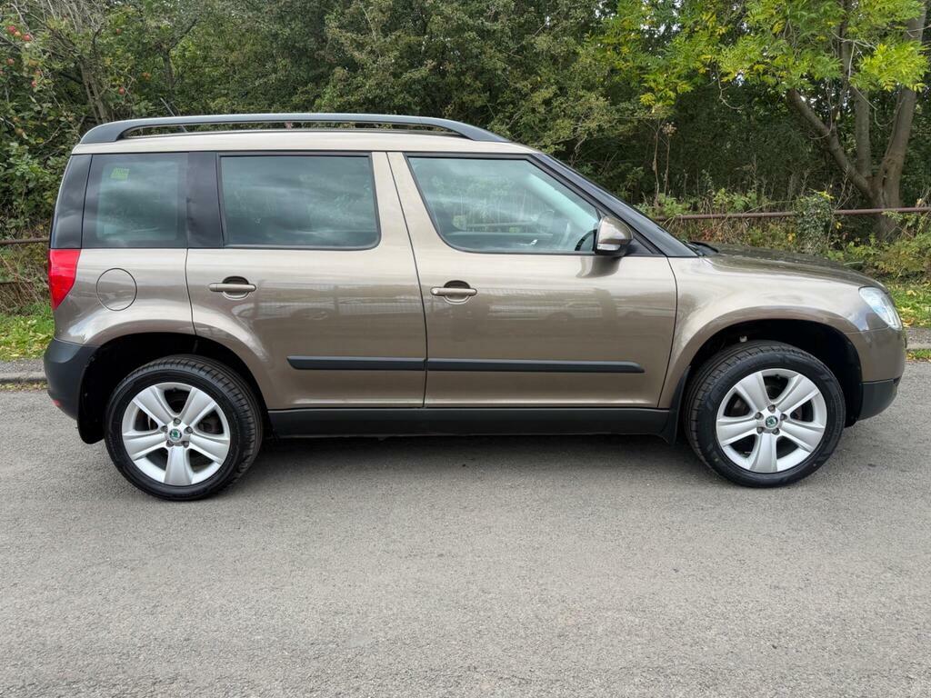 Skoda Yeti 2.0 Tdi Se 4Wd Euro 5 Brown #2