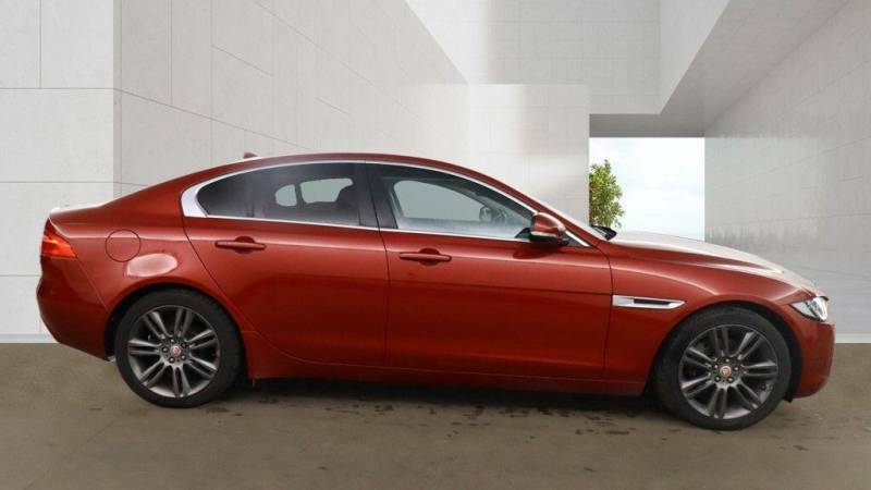 Jaguar XE 2.0D Portfolio Euro 6 Ss Red #5