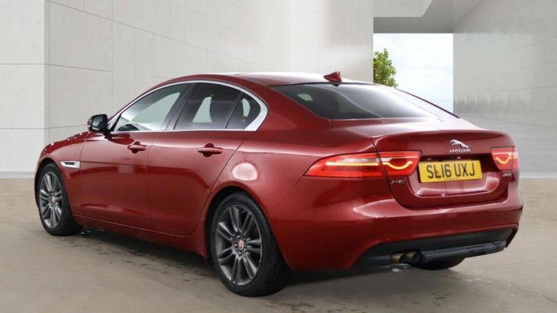 Jaguar XE 2.0D Portfolio Euro 6 Ss Red #3