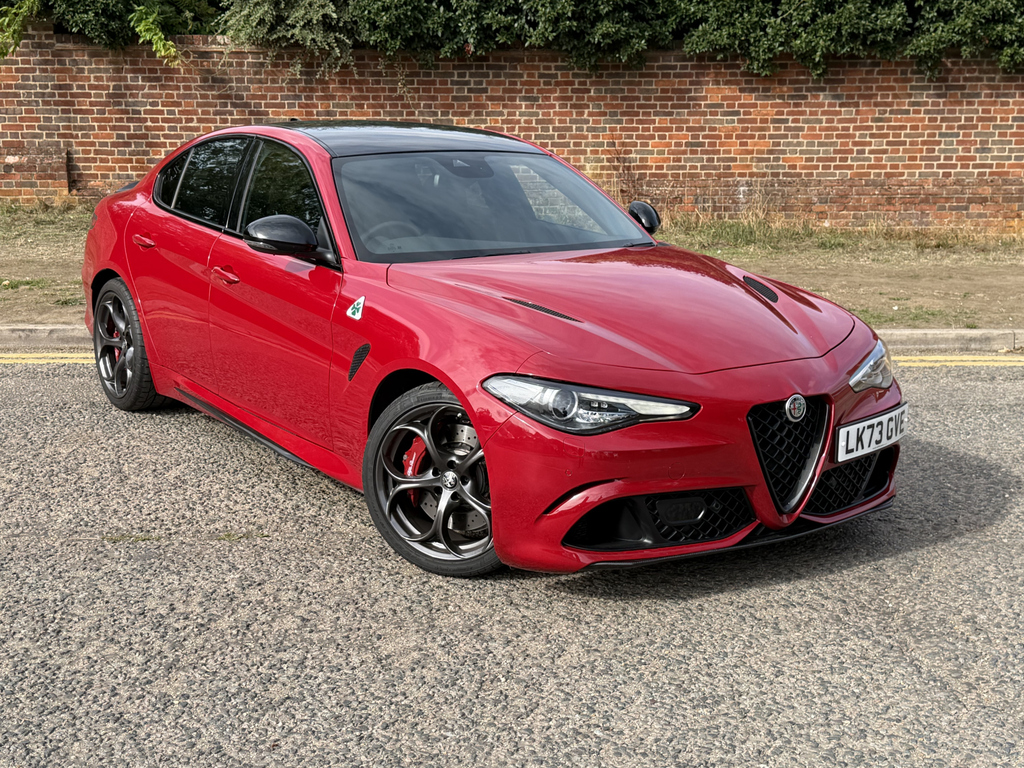 Alfa Romeo Giulia 2.9 V6 Biturbo Quadrifoglio Acc Red
