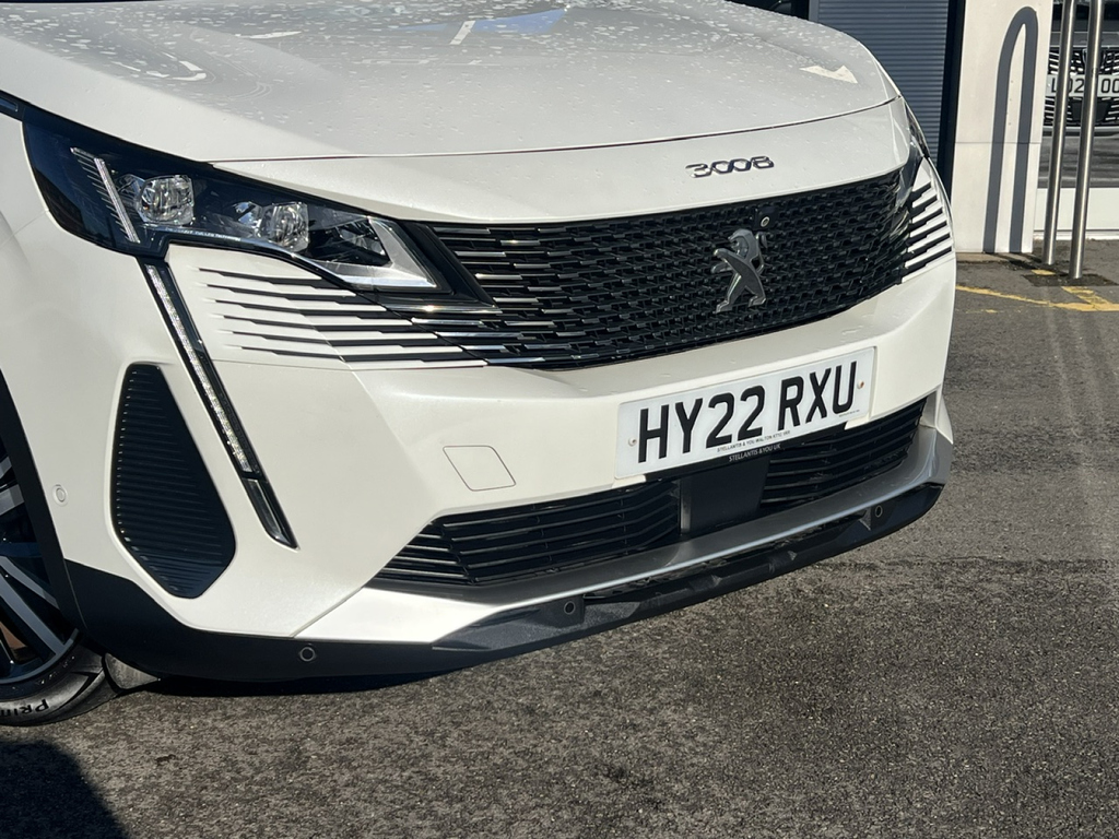 Peugeot 3008 1.2 Puretech Gt Premium Eat8 White #2
