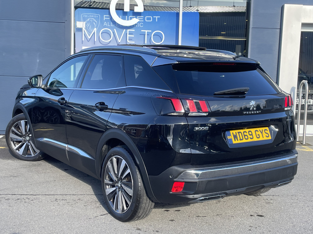 Peugeot 3008 1.2 Puretech Gt Line Premium Black #5