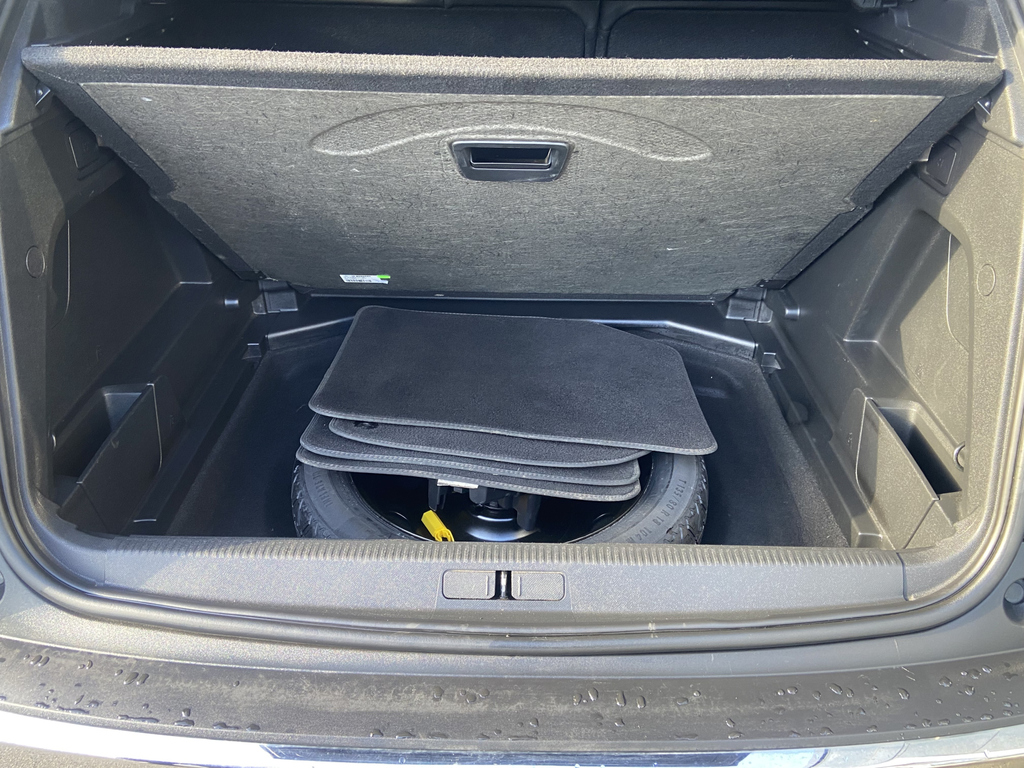 Peugeot 3008 Hatchback Black #29