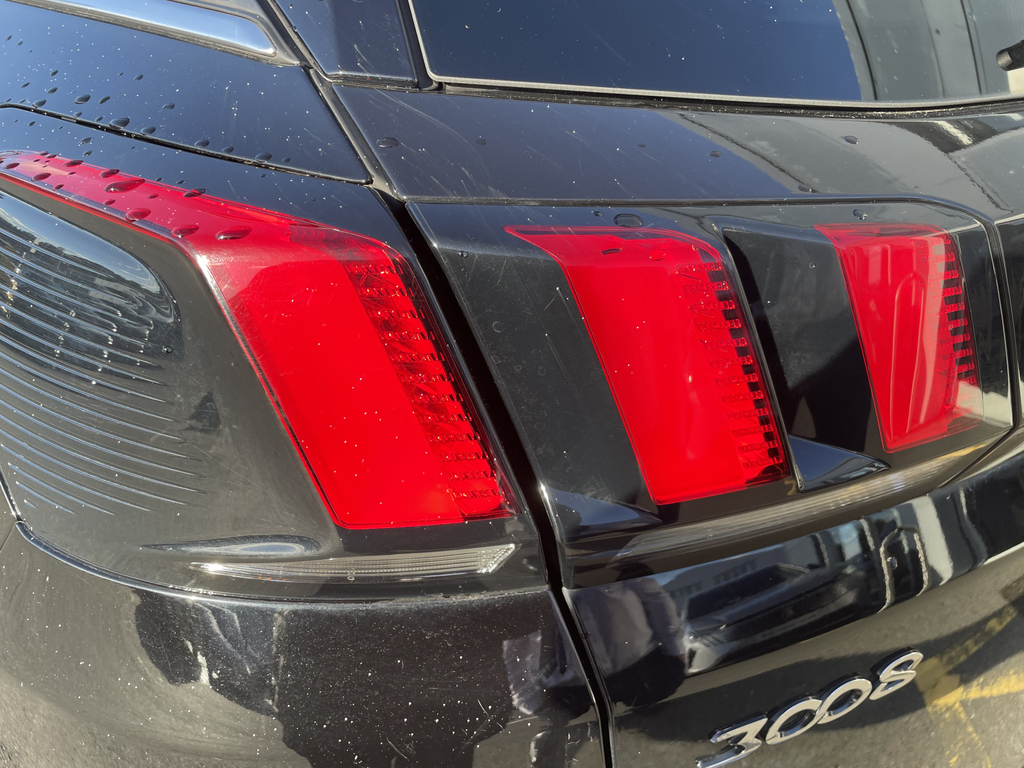 Peugeot 3008 Hatchback Black #11