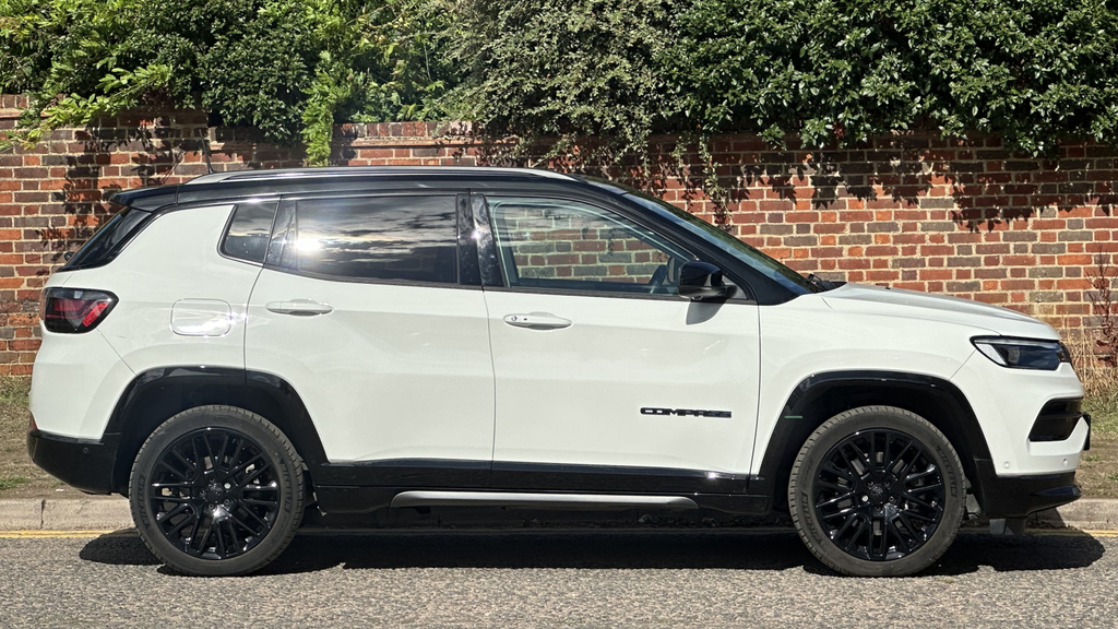 Jeep Compass 1.3 T4 Gse 4Xe Phev S Model Black #3