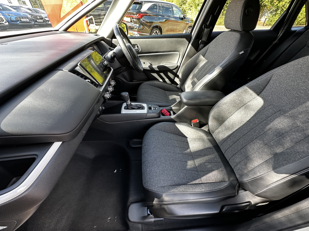 Honda Jazz 1.5 I-mmd 107Ps Ex White #22