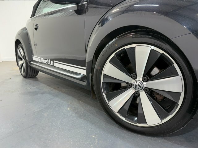 Volkswagen Beetle 2.0 Tdi Sport Cabriolet Euro 5 Black #4