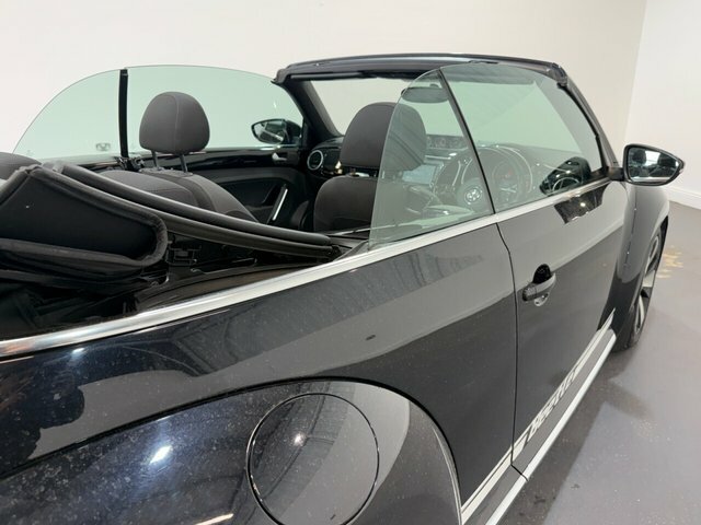 Volkswagen Beetle 2.0 Tdi Sport Cabriolet Euro 5 Black #6