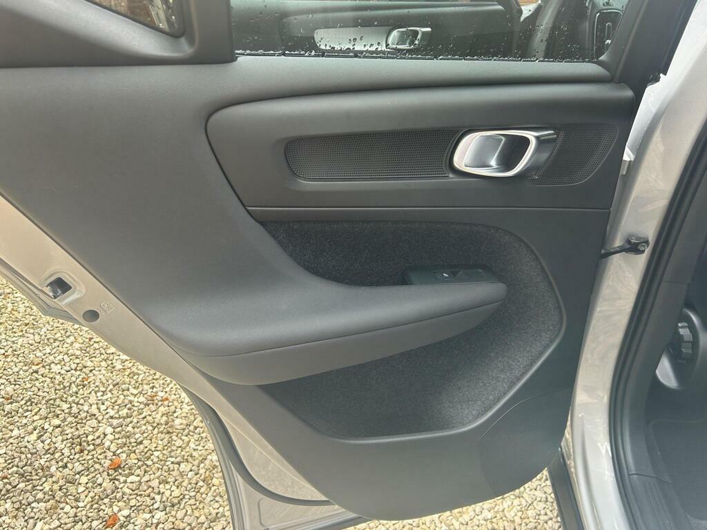Volvo XC40 2.0 B3p Plus Dark Grey #30